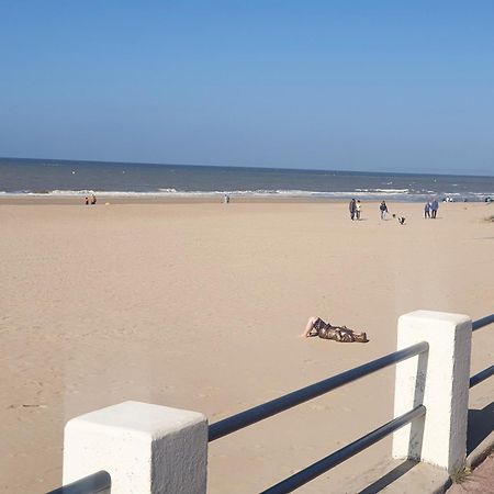 Studio Front De Mer Merville-Franceville-Plage Exterior foto