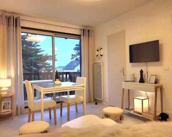 Studio Front De Mer Merville-Franceville-Plage Exterior foto